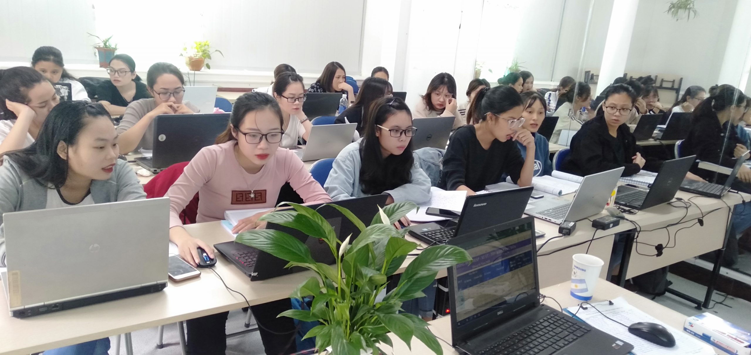 Đối Tượng Nghiên Cứu của Kế Toán Trong Doanh Nghiệp
